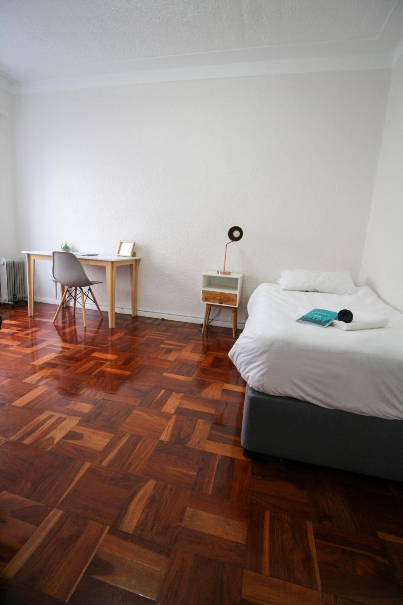 Curiocity Kloof Street Hostel *