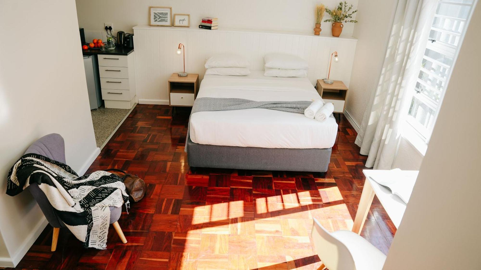 Curiocity Kloof Street Hostel *