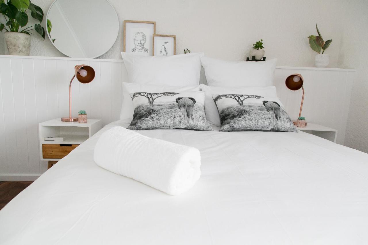 Curiocity Kloof Street Hostel